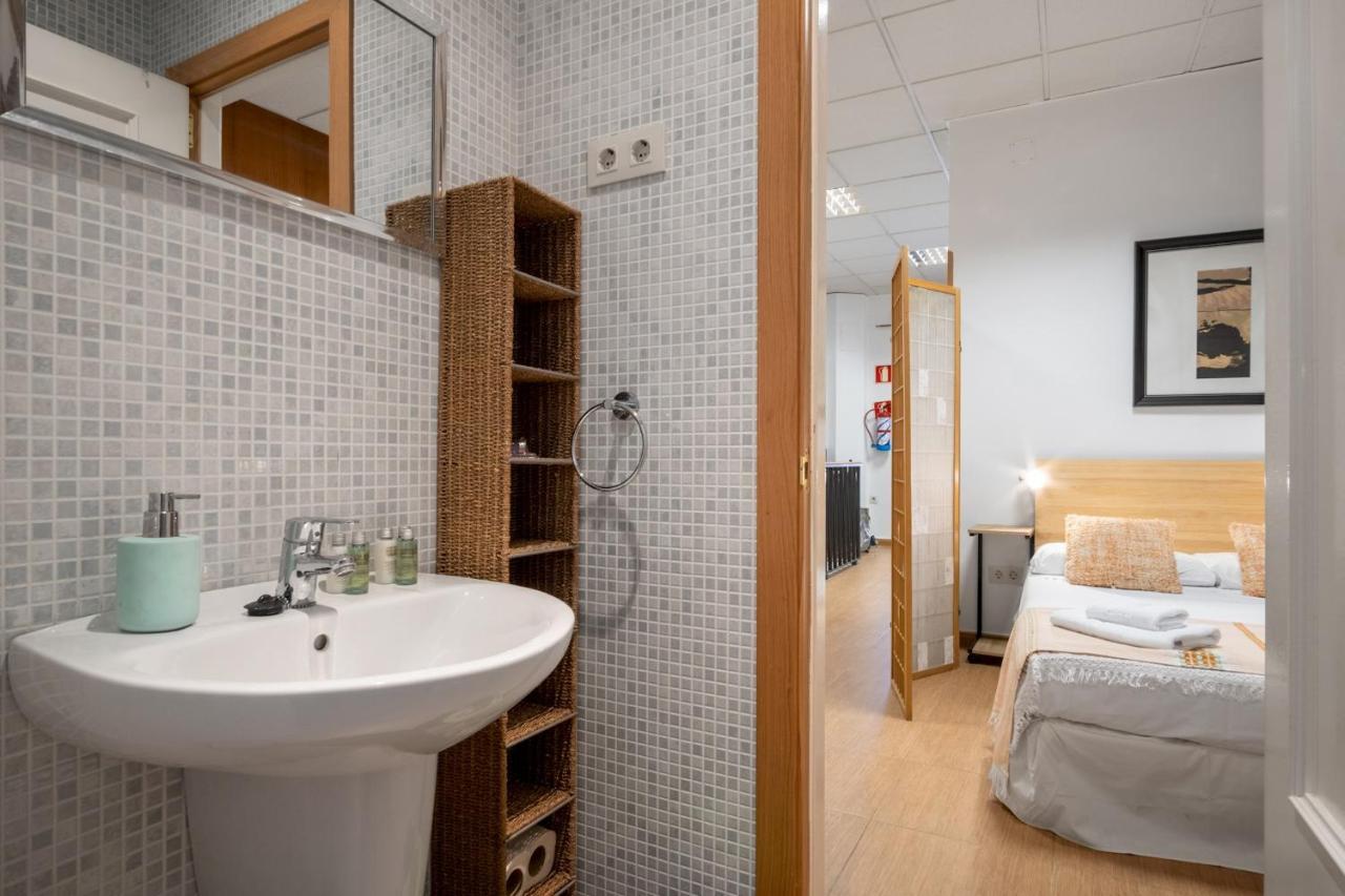 2 Bedrooms 1,5 Bathrooms Furnished - Malasana - Cozy & Vintage - Minty Appartement *